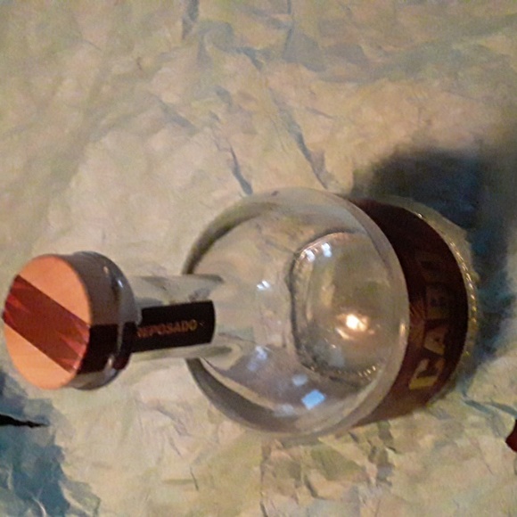 Liquor container - Picture 4 of 5